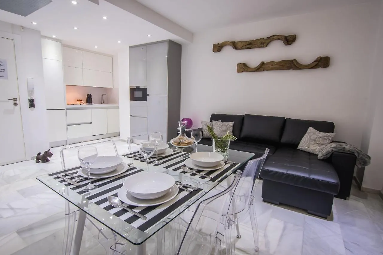Ibericabeds Rejas Design Apartment Granada
