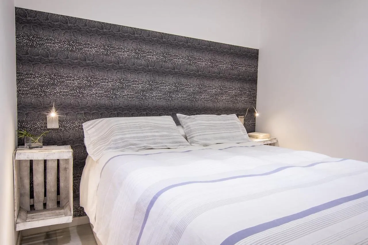 Ibericabeds Rejas Design Apartment Granada Spain