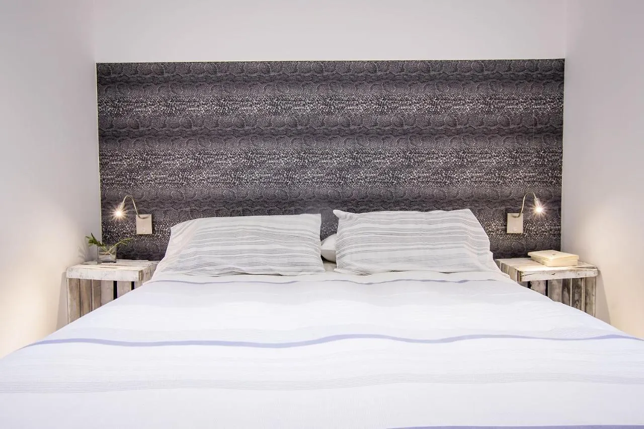 Ibericabeds Rejas Design Apartment Granada